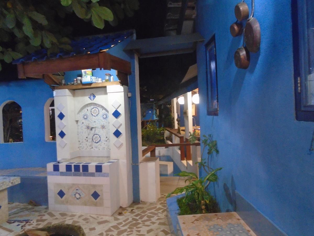 La Casa Homestay Senggigi Exterior foto