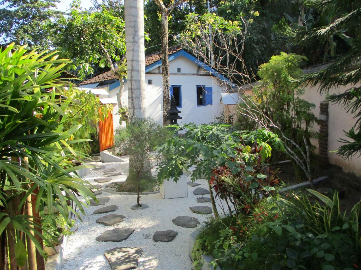 La Casa Homestay Senggigi Exterior foto